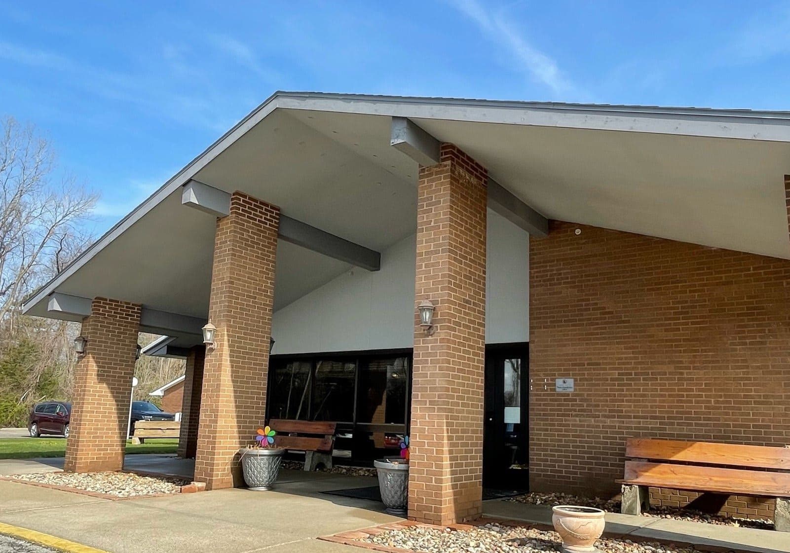 Carriage Square Rehab and Healthcare Center in Saint Joseph, MO - Main View