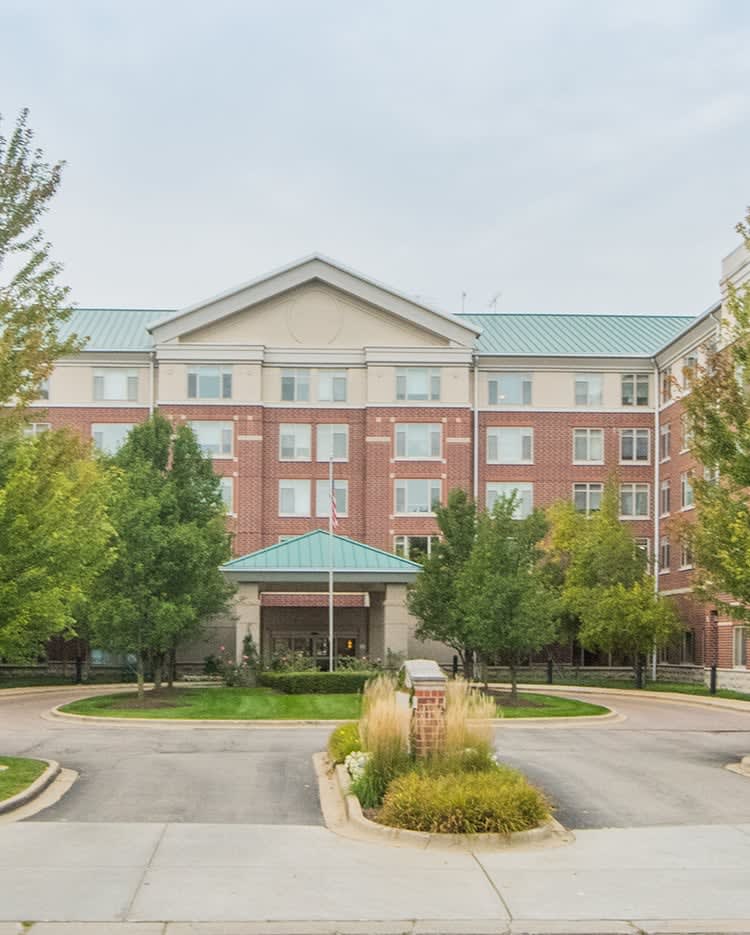 Brookdale Glen Ellyn in Glen Ellyn, IL - Main View
