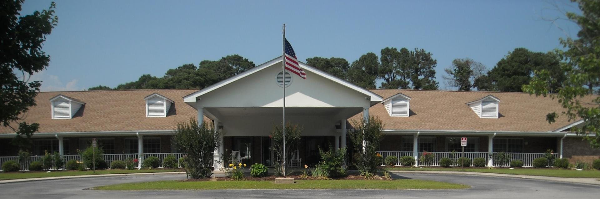 Carteret House in Newport, NC - Main View