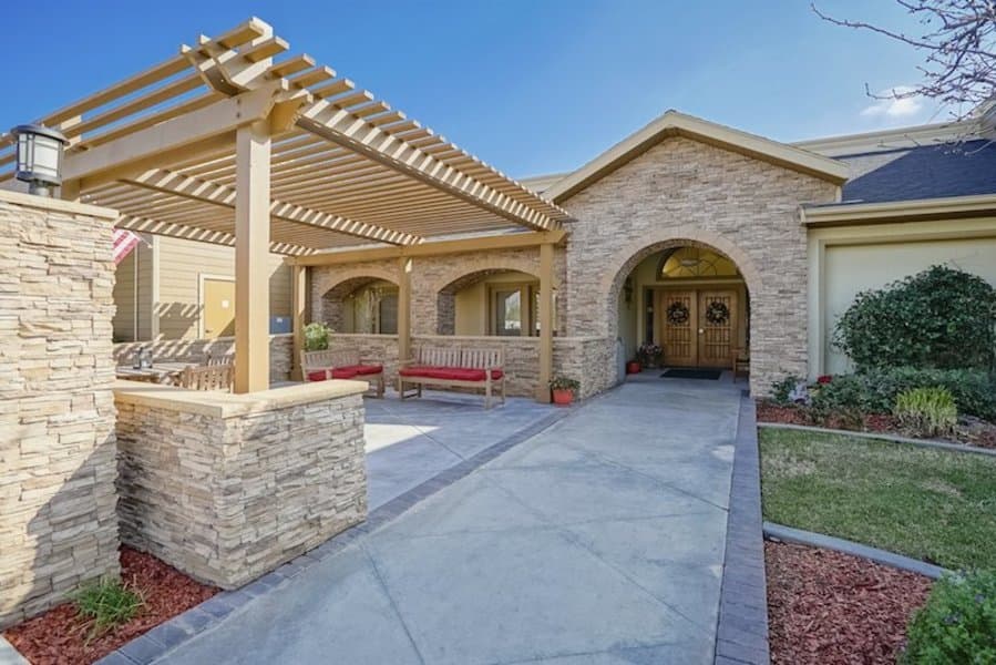 Summerfield of Redlands in Redlands, CA - Main View
