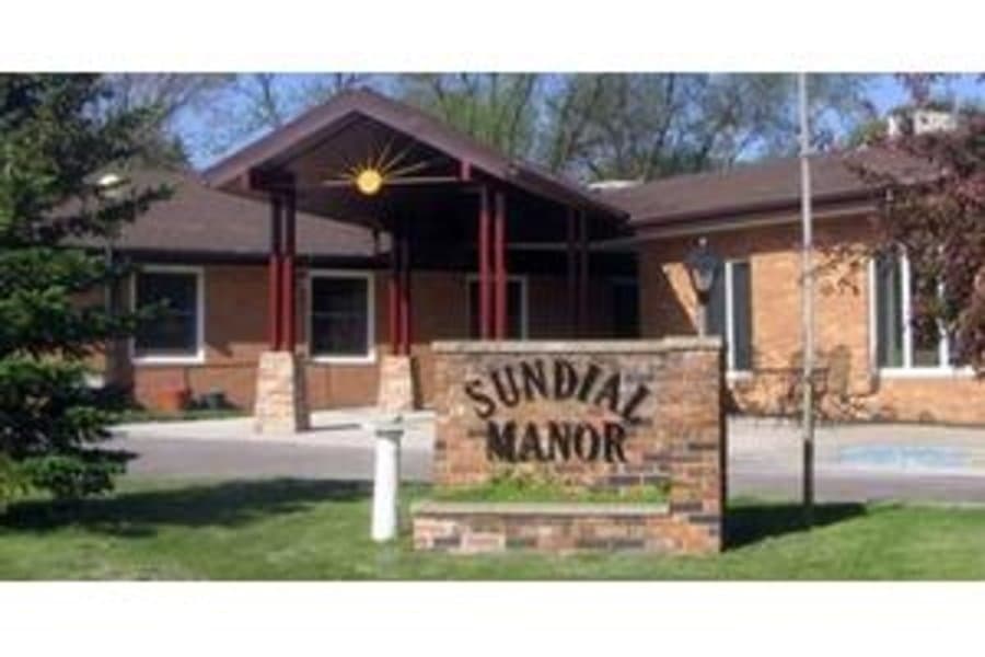 Sun Dial Manor in Bristol, SD - Main View