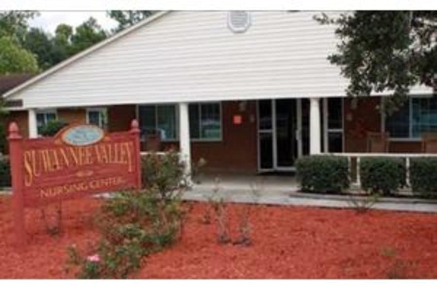 Suwannee Valley Nursing Center in Jasper, FL - Main View