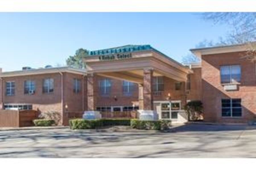 Talladega Healthcare Center in Talladega, AL - Main View