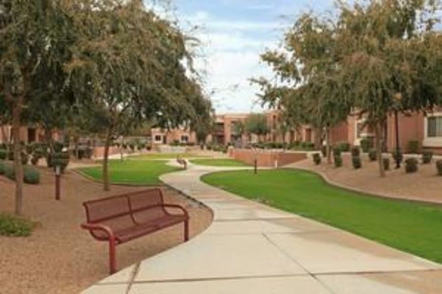 Tanner Manor in Phoenix, AZ - Main View