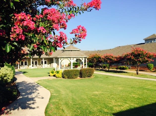 Castle Rock Assisted Living in Arlington, TX - Main View