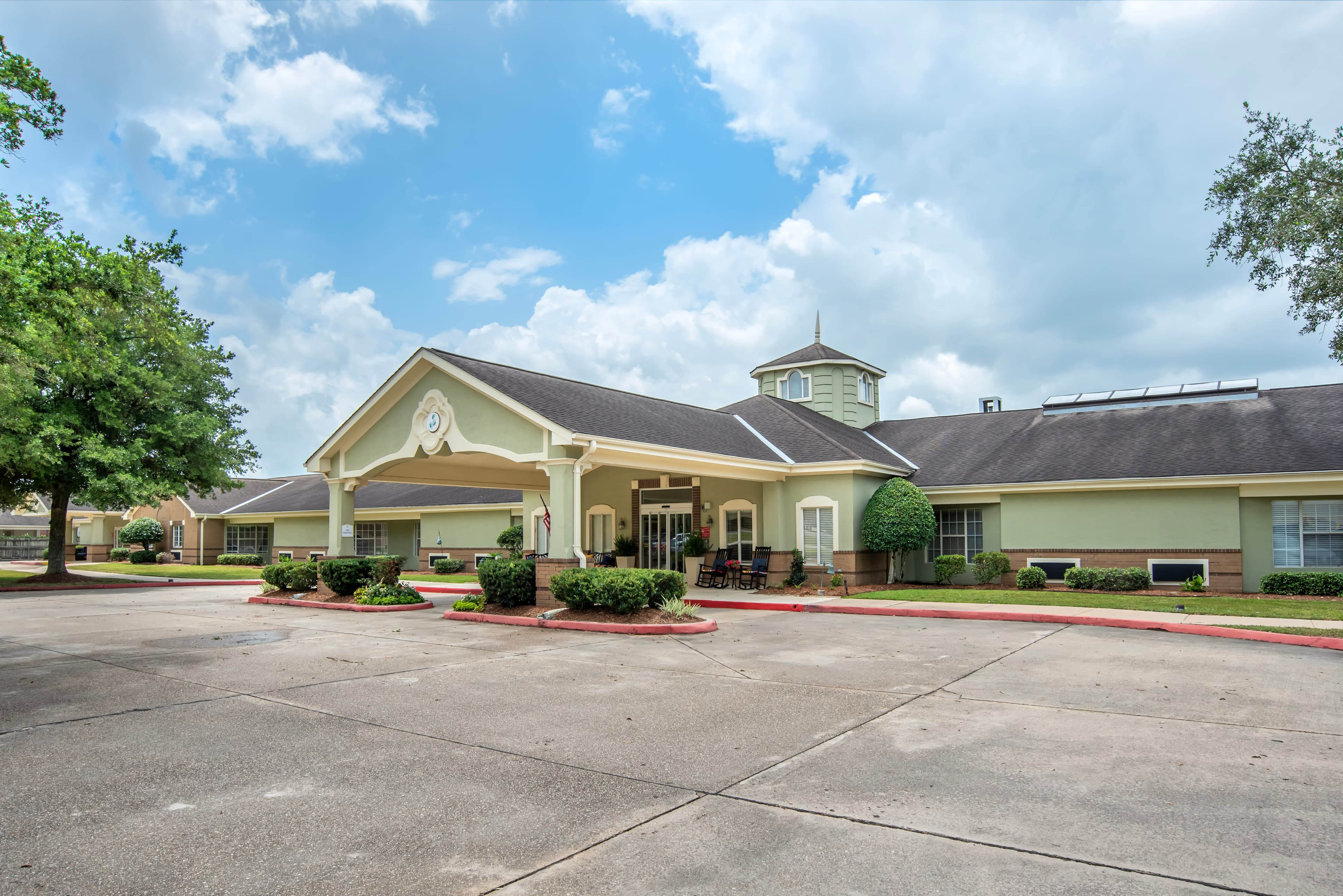 Brookdale Lafayette in Lafayette, LA - Main View