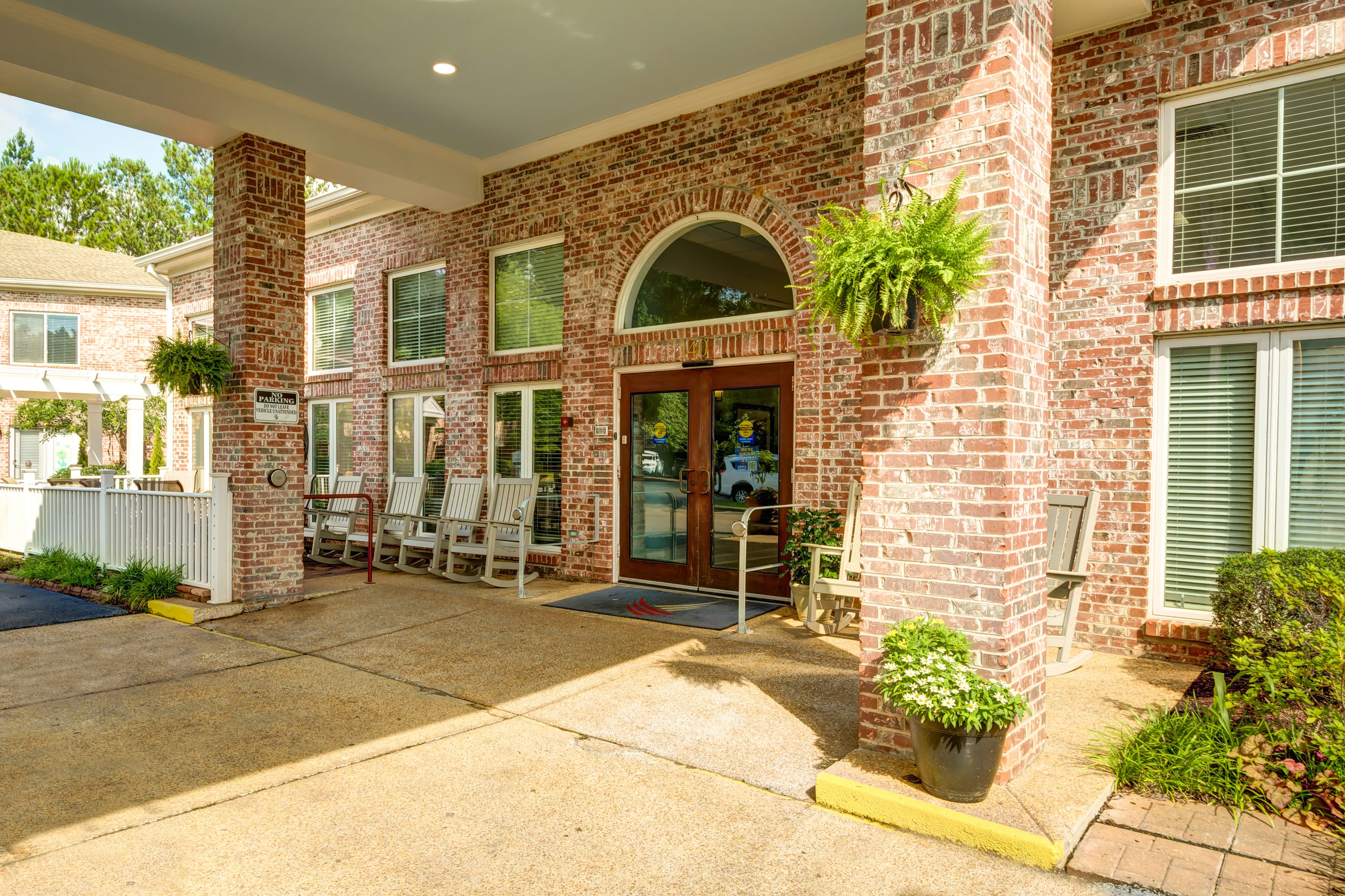 Castlewoods Place - Senior living in Brandon, Mississippi