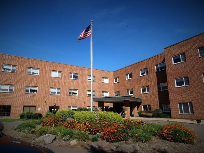 The Meadows Manor - Senior living in Dallas, Pennsylvania