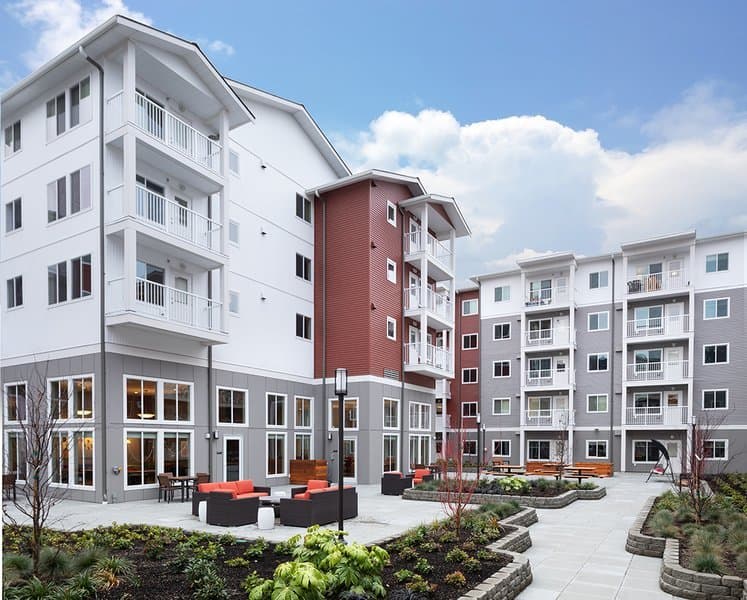 The Reserve At Lynnwood in Lynnwood, WA - Main View