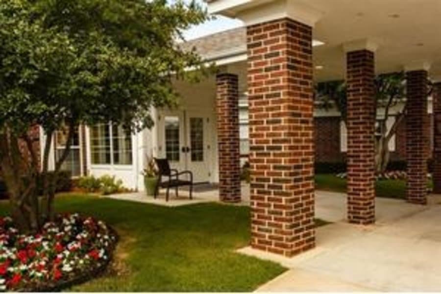 The Villa at Mountain View in Dallas, TX - Main View