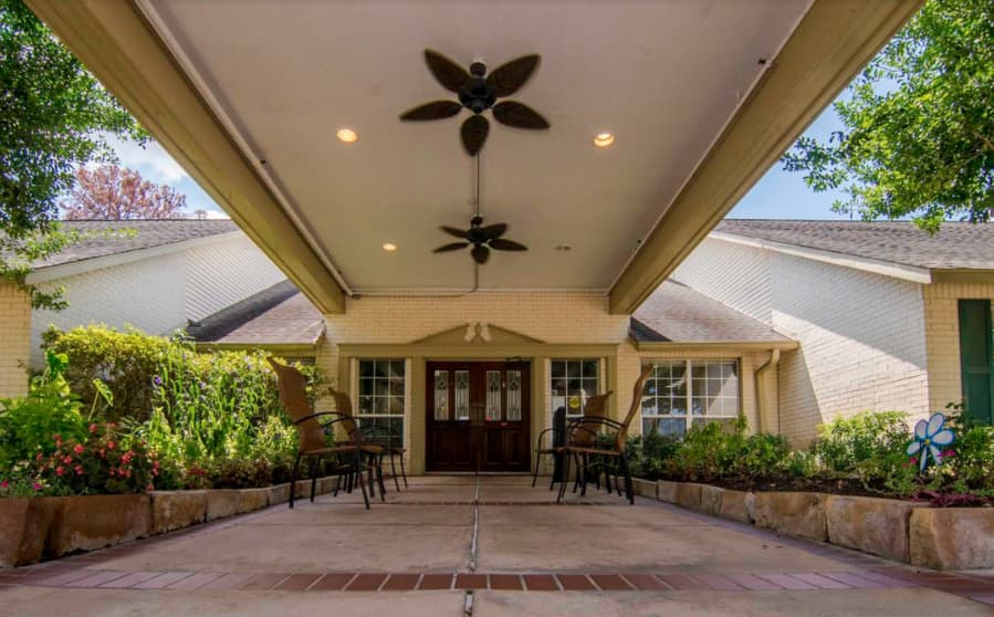 Tomball Retirement Center in Tomball, TX - Main View