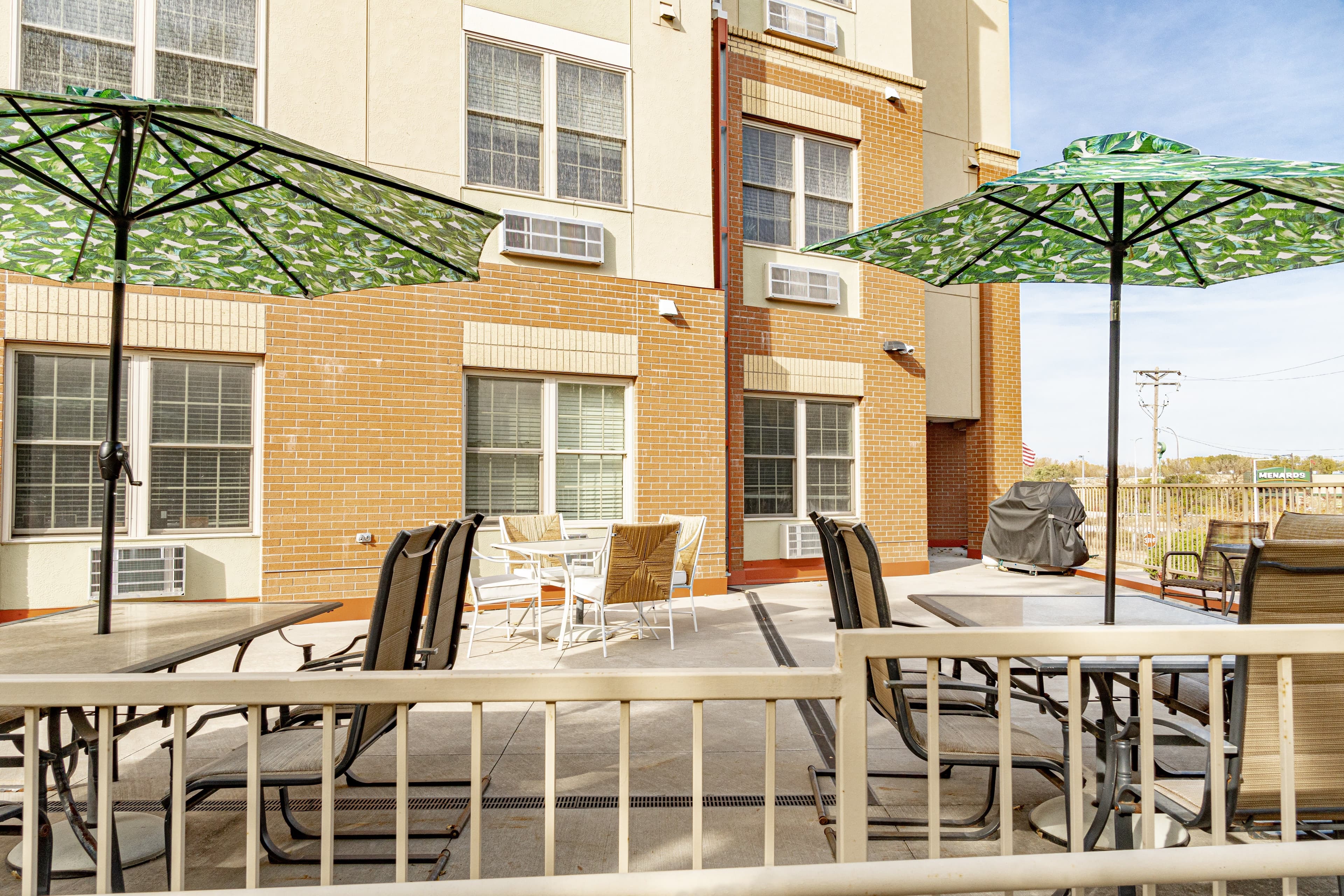 Cedar Ridge Place in Saint Louis Park, MN - Main View