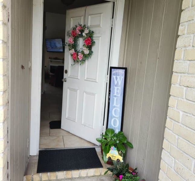 Under Elonda's Care LLC in Houston, TX - Main View