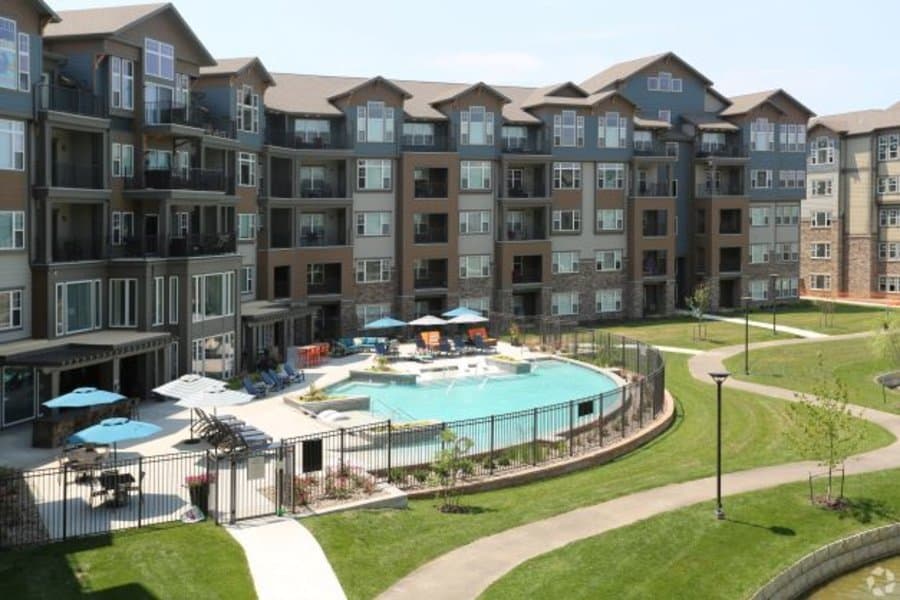 Upside Kansas City KS in Overland Park, KS - Main View