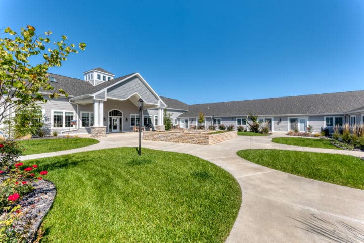 Cedarhurst of Lebanon - Senior living in Lebanon, Missouri