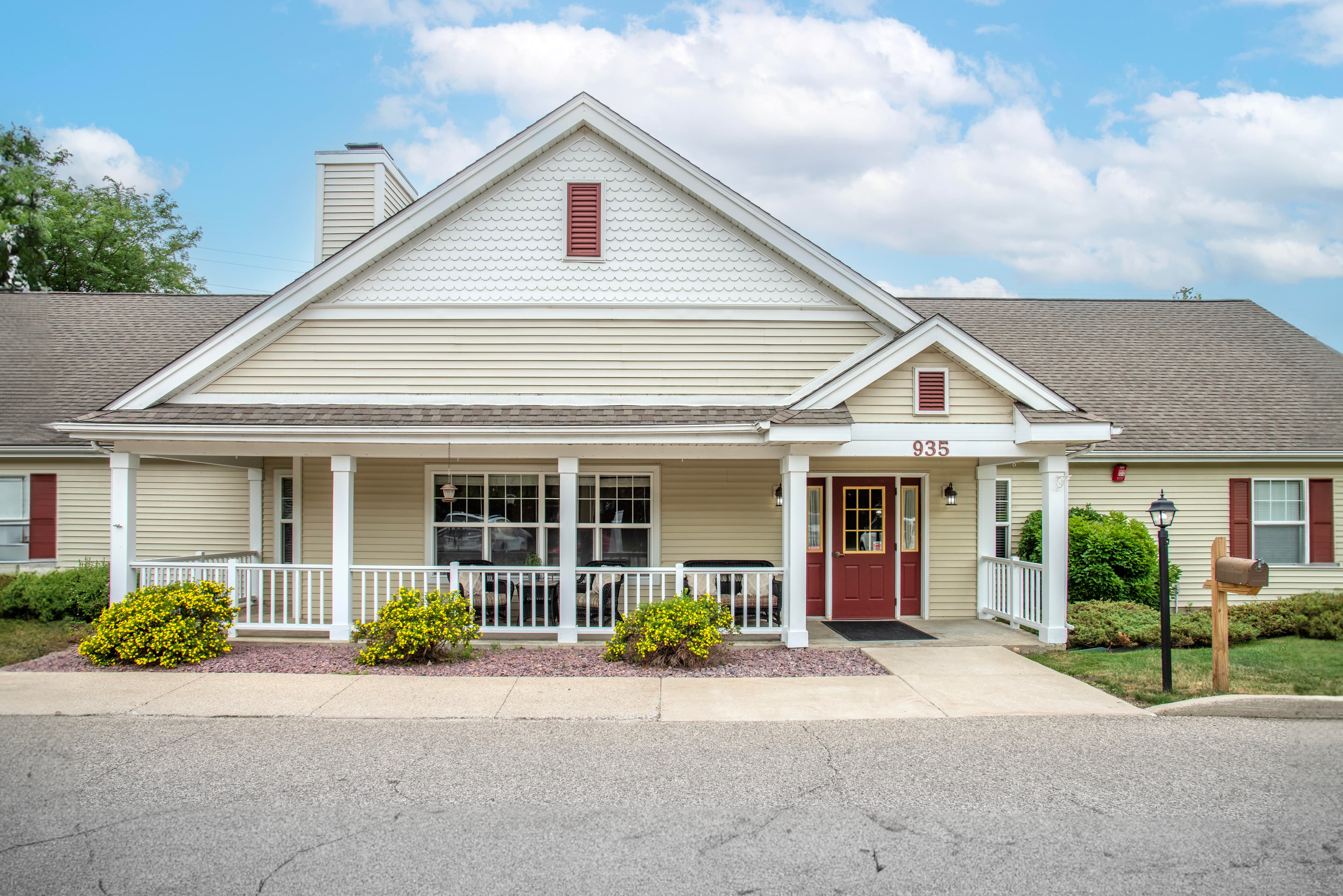 Brookdale Faribault in Faribault, MN - Main View