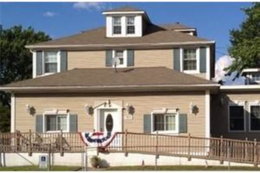 Victorian Inn, Inc. in Baltimore, MD - Main View