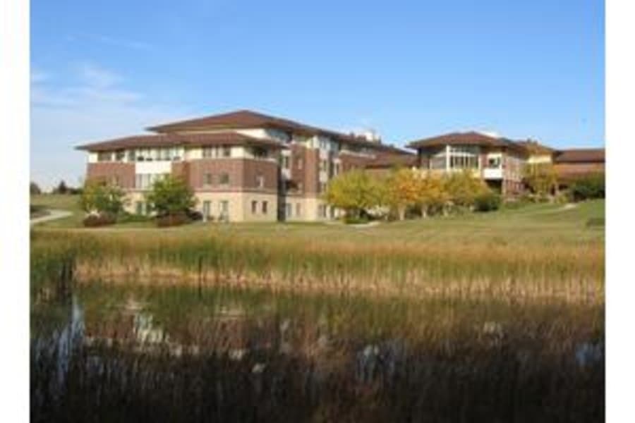 Victory Lakes Continuing Care - Senior living in Lindenhurst, Illinois