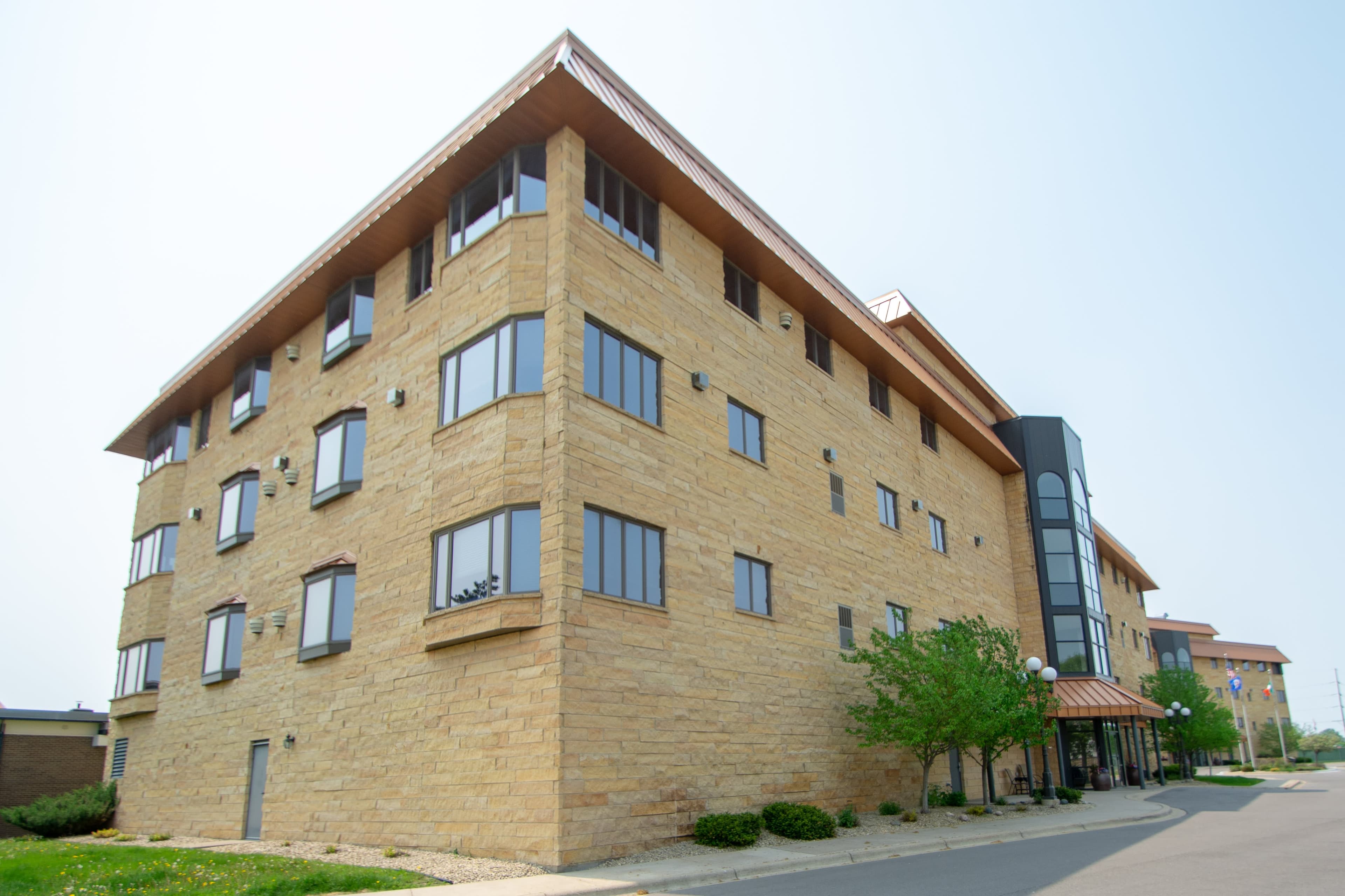 Celtic Crossing 55+ Senior Living in Osseo, MN - Main View