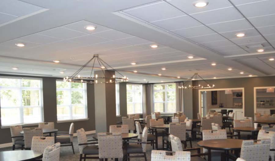 Vivera Senior Living in Jeffersonville, IN - Main View