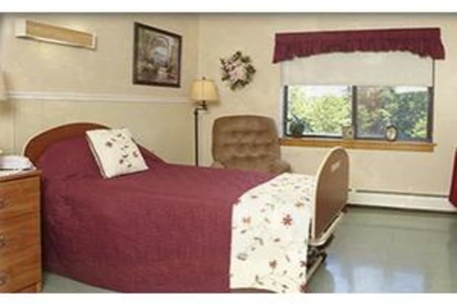 Wadsworth Glen Health Care Center in Middletown, CT - Main View
