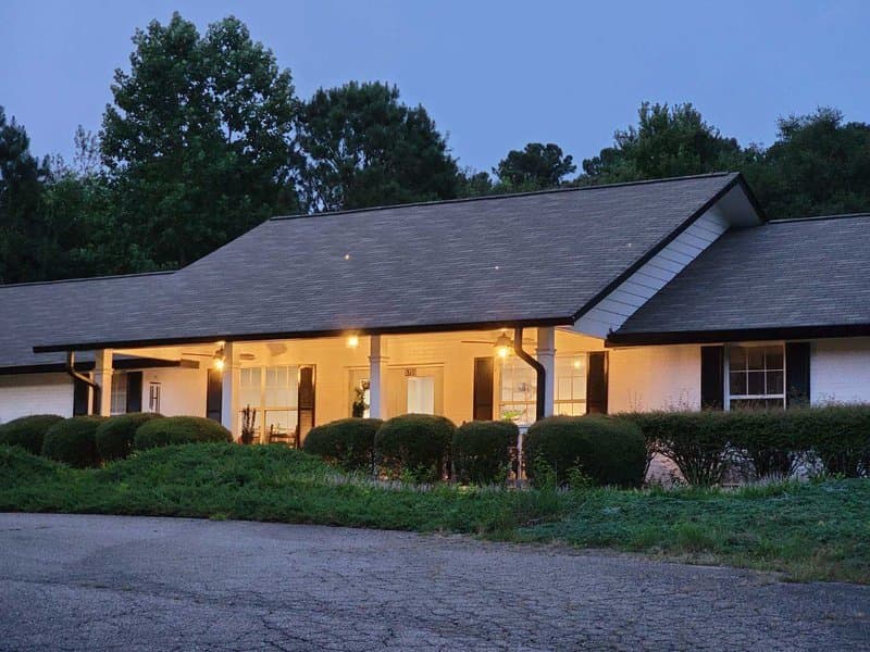 Watermark Senior Living I in Flowery Branch, GA - Main View