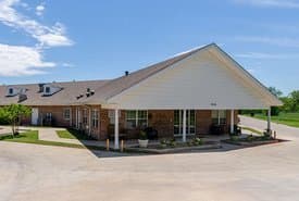 Wesley Oaks in Gainesville, TX - Main View