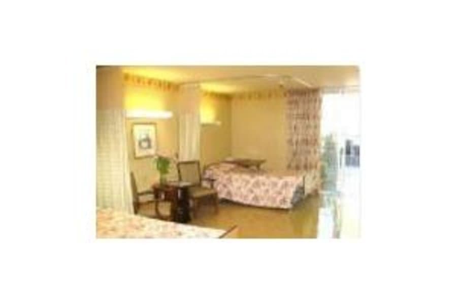 West Hills Health & Rehab Center in Canoga Park, CA - Main View
