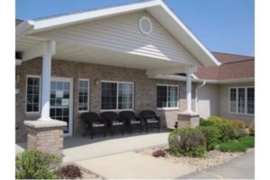 Wheatland Manor in Wheatland, IA - Main View