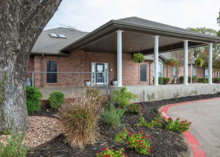 Windsor Court Senior Living and Memory Care in Weatherford, TX - Main View
