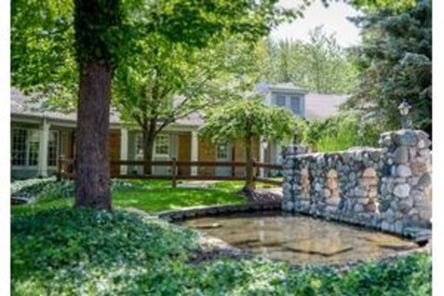 Yorkshire & Stonebridge Manor - Senior living in Walker, Michigan