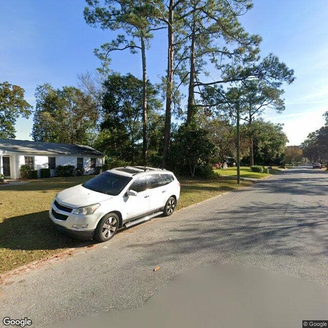 1432 Queensbury Street in Savannah, GA - Main View