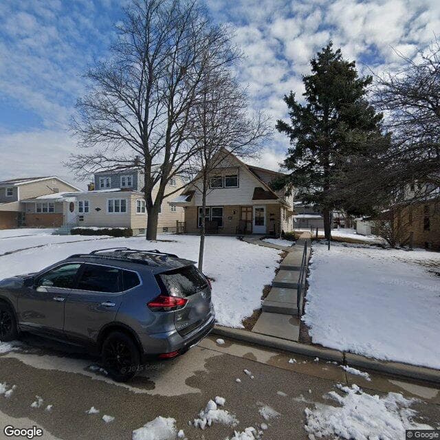 32Nd Street in Greenfield, WI - Main View