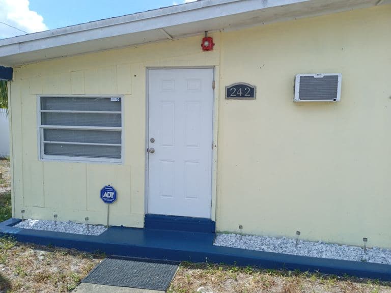 A-1 Senior Living in Deerfield Beach, FL - Main View
