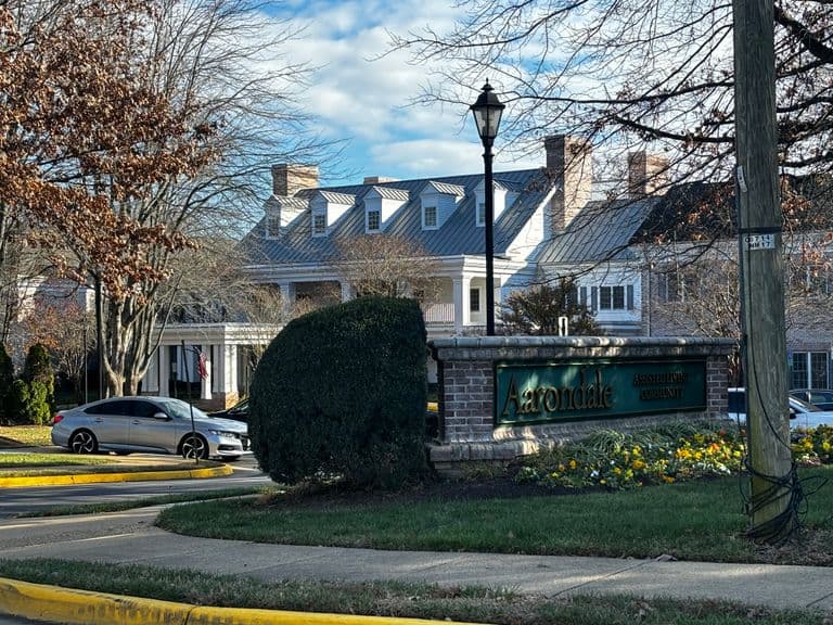 Aarondale - Independent Living, Assisted Living and Memory Care Community - Senior living in Springfield, VA