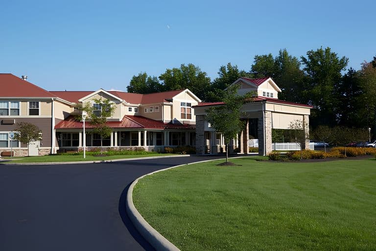 Aberdeen Crossings Assisted Living in Highland Heights, OH - Main View
