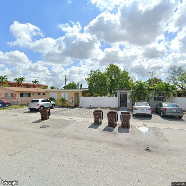Adam Home 2 in Hialeah, FL - Main View