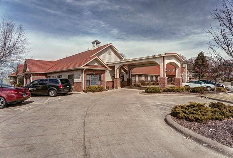 Charter Memory Care of Moline in Moline, IL