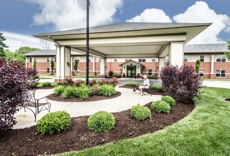 Charter Senior Living of Godfrey in Godfrey, IL - Main View