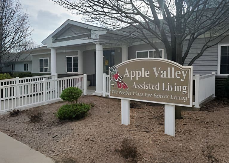 Apple Valley Assisted Living in Clear Lake, IA - Main View