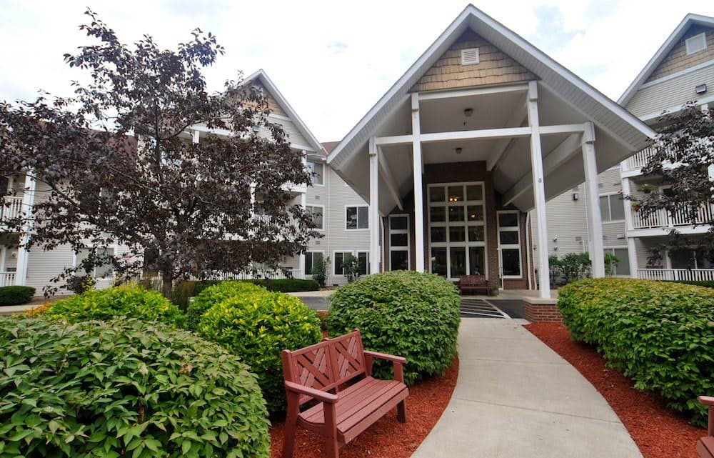 Charter Senior Living of Kenosha in Kenosha, WI - Main View