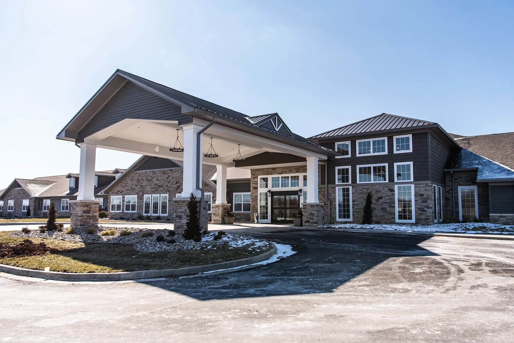 Charter Senior Living of Linden in Linden, MI - Main View