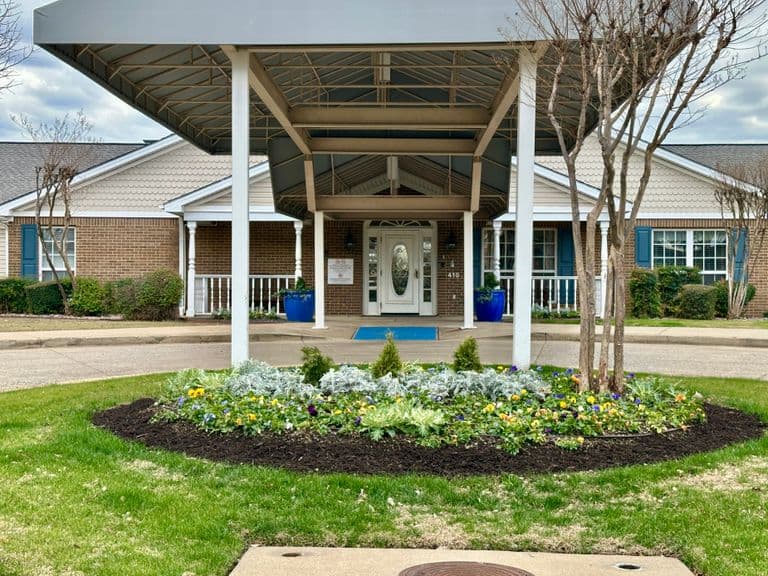 Arden Courts at Richardson in Richardson, TX - Main View