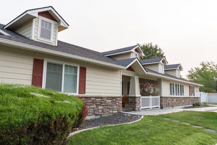 Ashley Manor Storybook Way in Eagle, ID - Main View