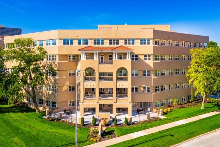 Ashton on the Plaza in Kansas City, MO