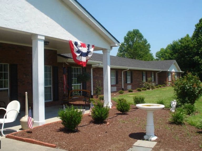 Autumnfield Of Belhaven in Pinetown, NC - Main View