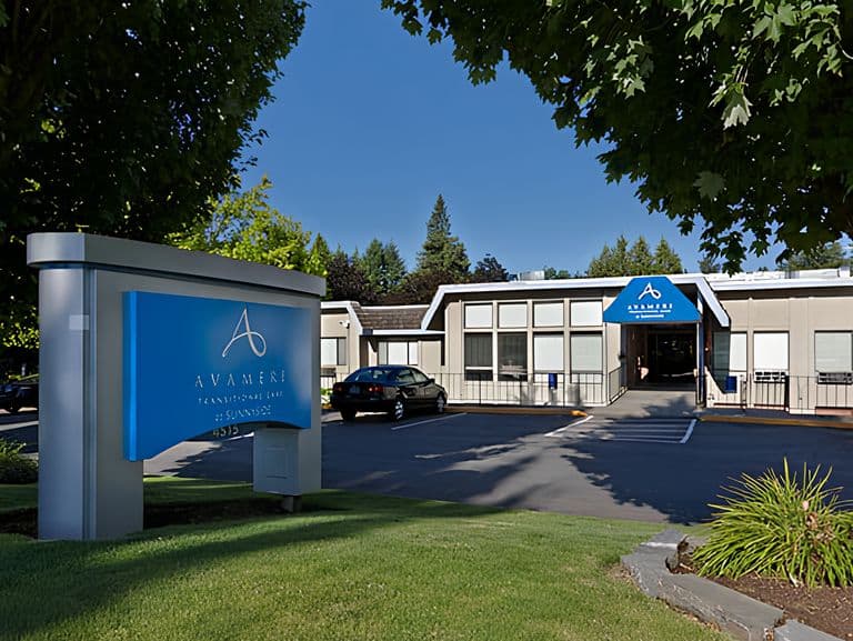 Avamere Transitional Care At Sunnyside in Salem, OR - Main View