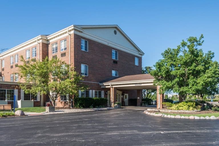 Avantara Libertyville in Libertyville, IL - Main View
