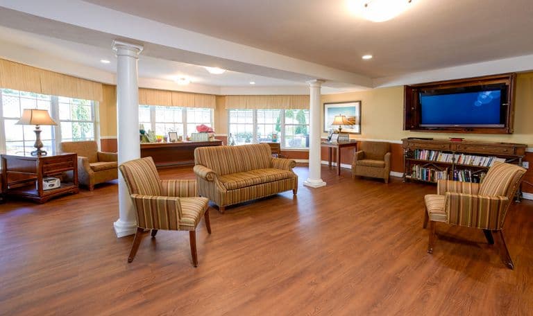 Benchmark Senior Living At Leominster Crossings in Leominster, MA - Main View