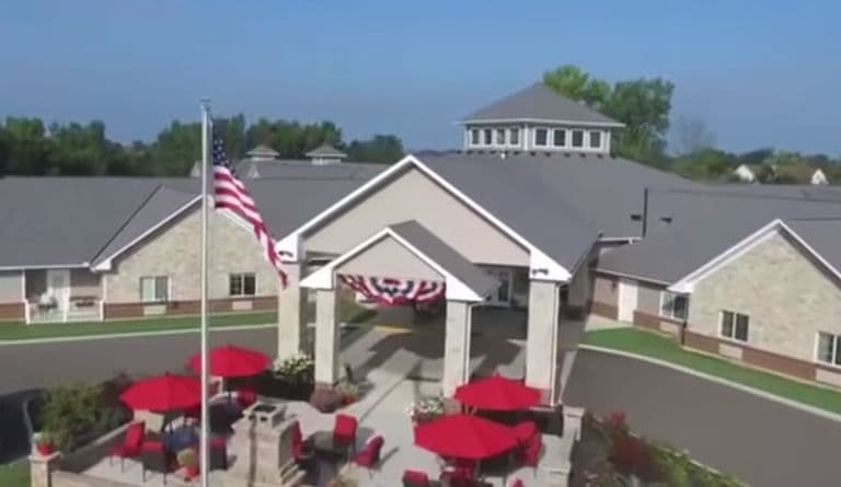 Bluebird Retirement Community London in London, OH - Main View